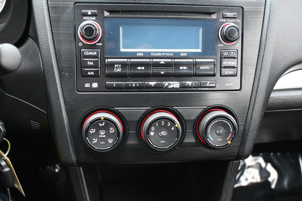 Used 2013 Subaru Impreza 2.0i Premium w/ All-Weather Pkg AWD/4WD image 16