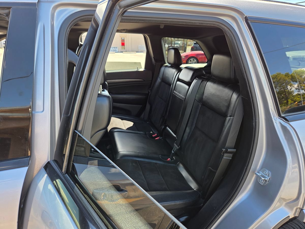Used 2018 Jeep Grand Cherokee Altitude RWD image 50