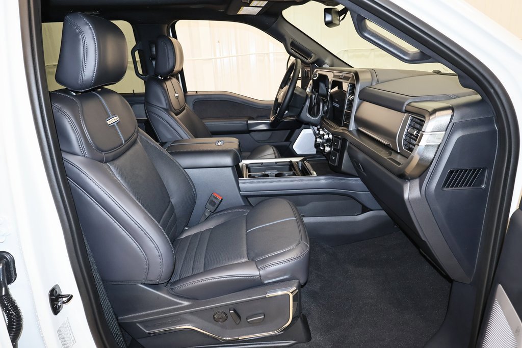 New 2025 Ford F350 Platinum w/ FX4 Off-Road Package image 17