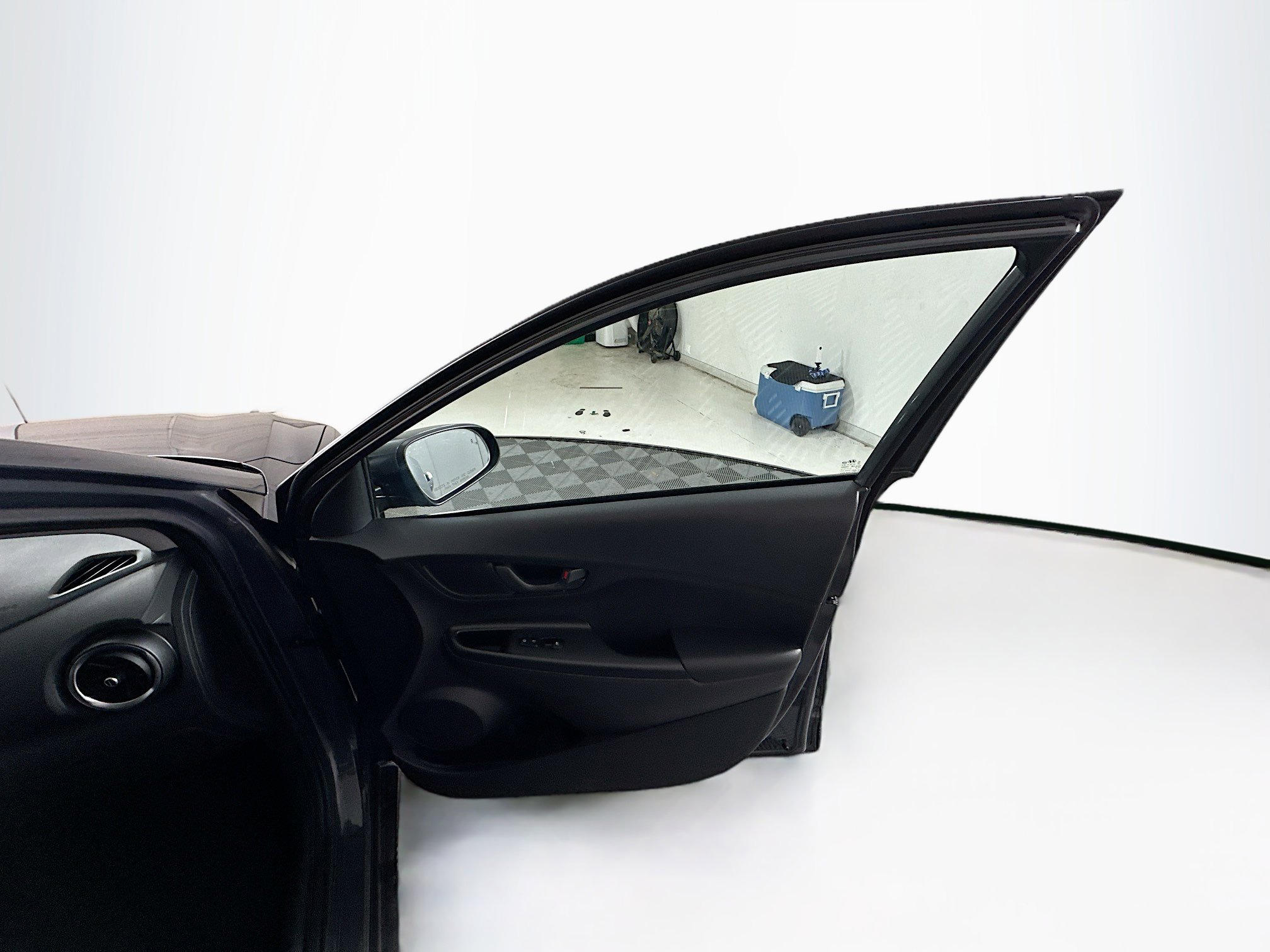 Used 2023 Hyundai Kona SEL w/ Cargo Package FWD image 30