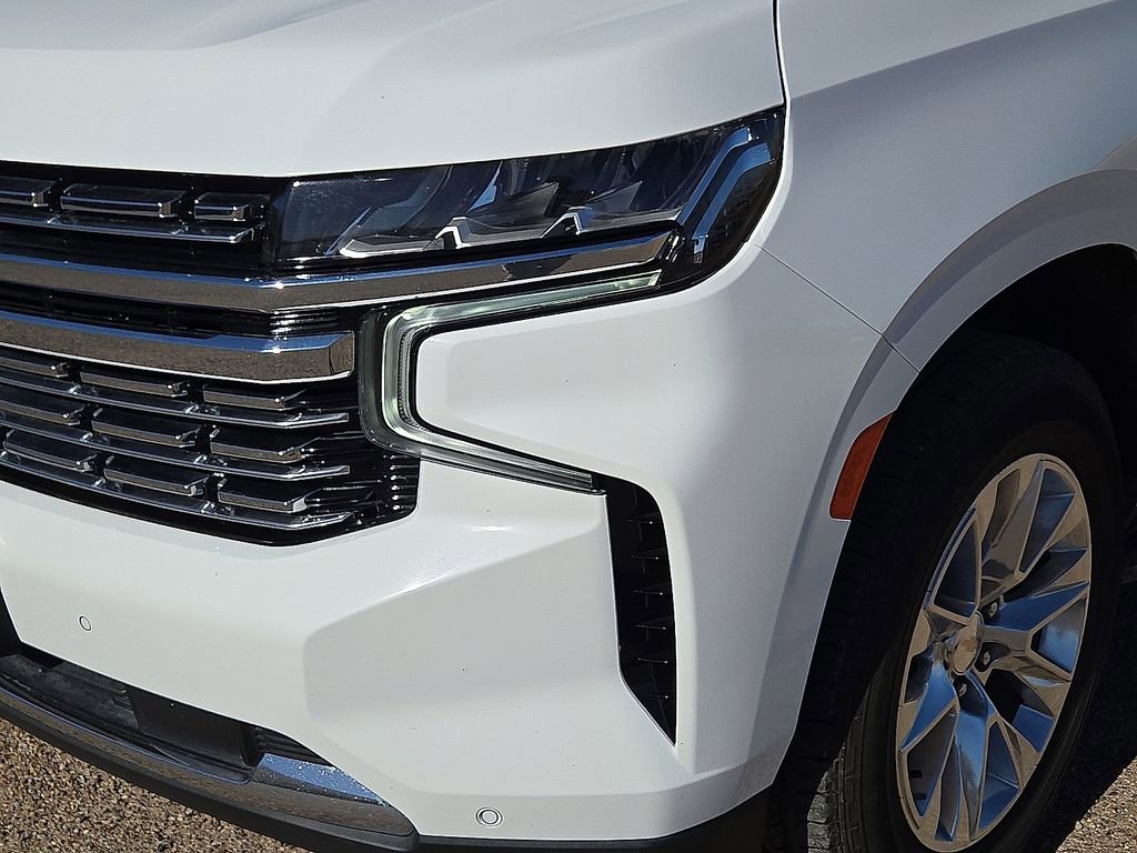 Used 2023 Chevrolet Suburban Premier image 10
