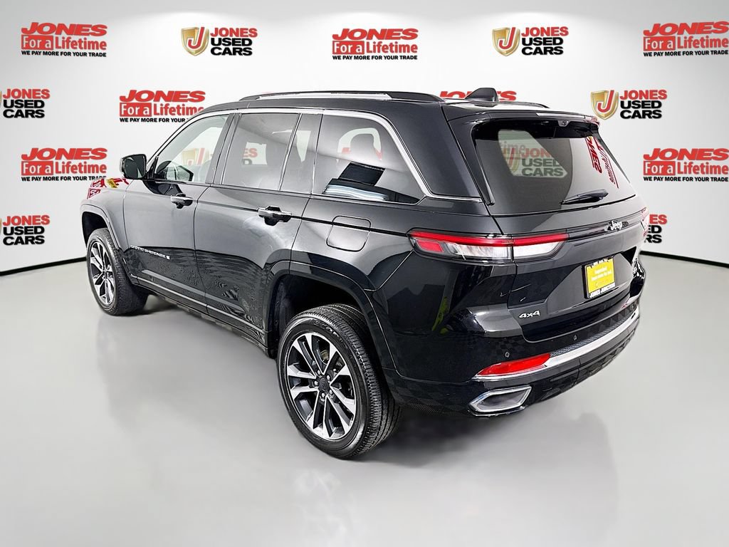 Used 2023 Jeep Grand Cherokee Overland w/ Luxury Tech Group IV AWD/4WD image 2
