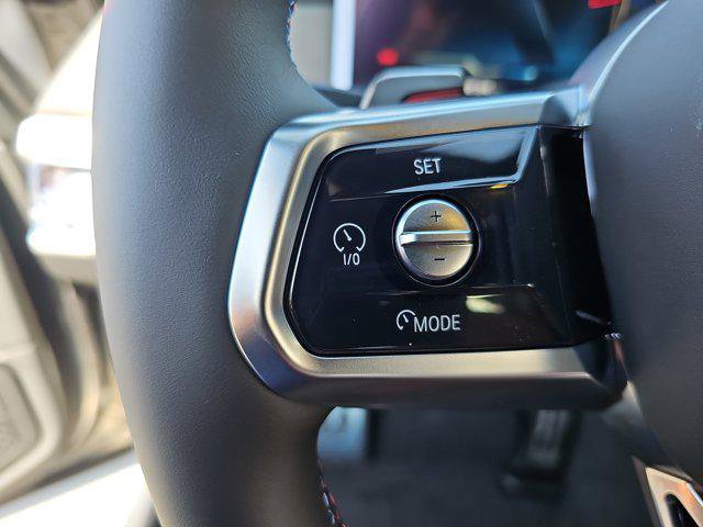 New 2025 BMW i7 M70 image 17