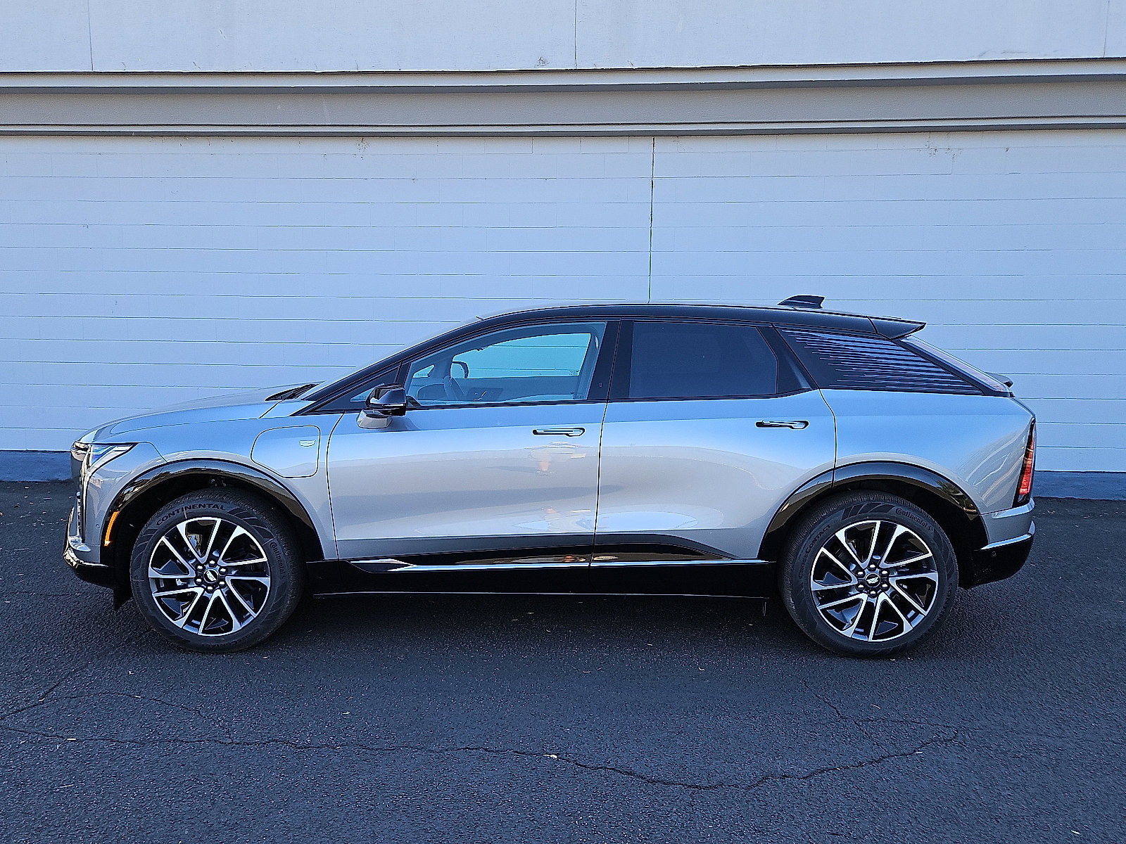 New 2026 Cadillac Optiq Sport 1 image 2