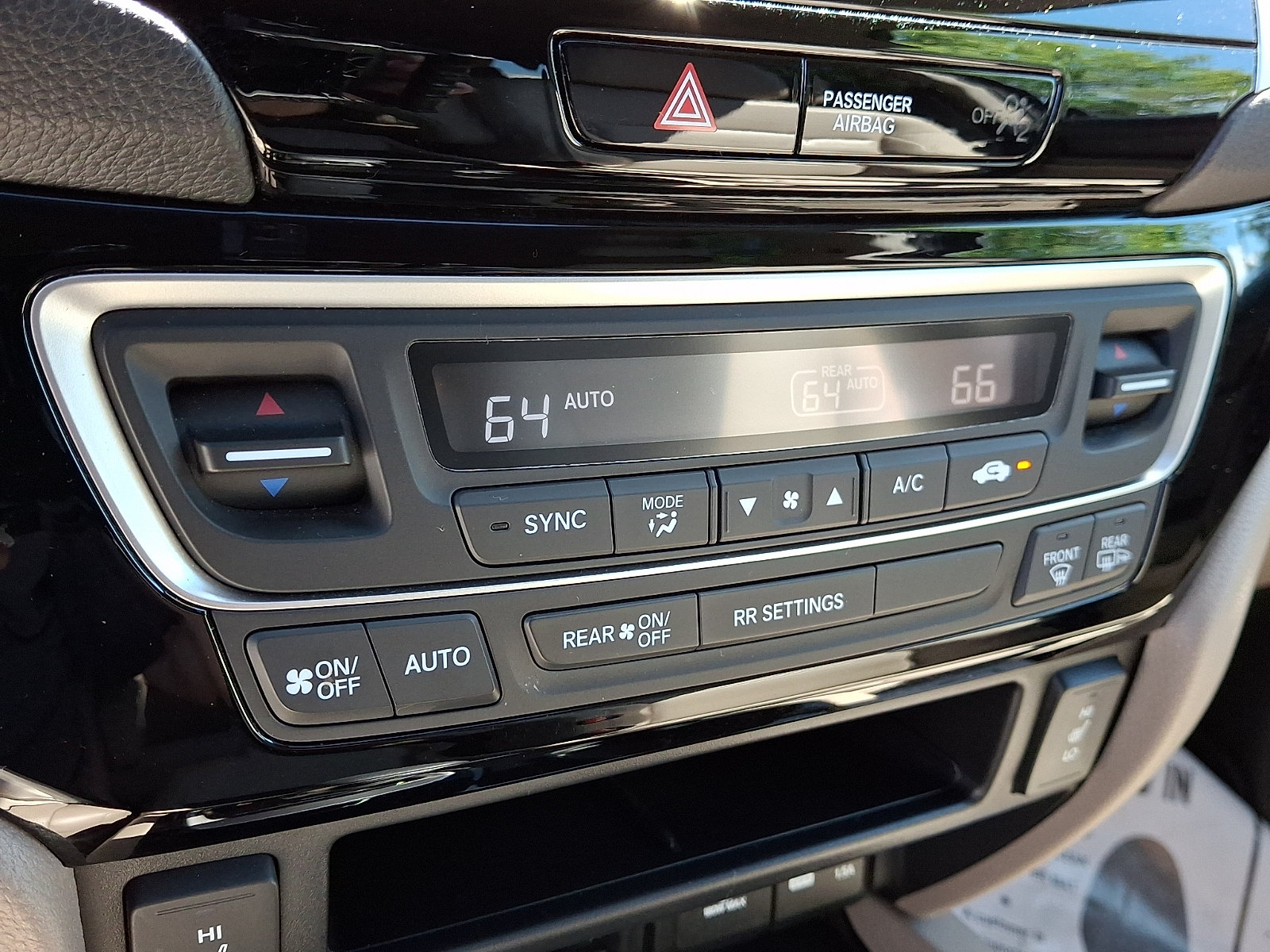 Used 2018 Honda Ridgeline RTL-E image 16