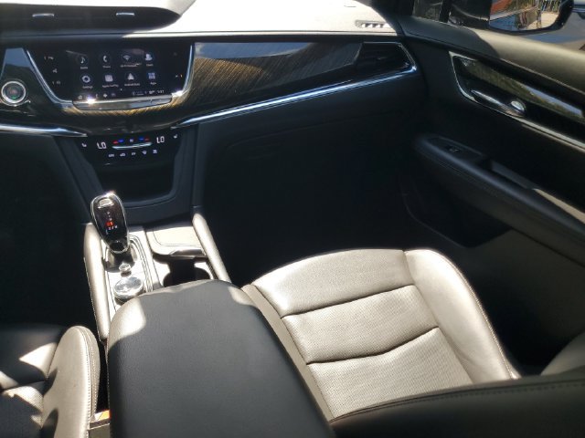Certified 2022 Cadillac XT6 Premium Luxury w/ Technology Package FWD image 17
