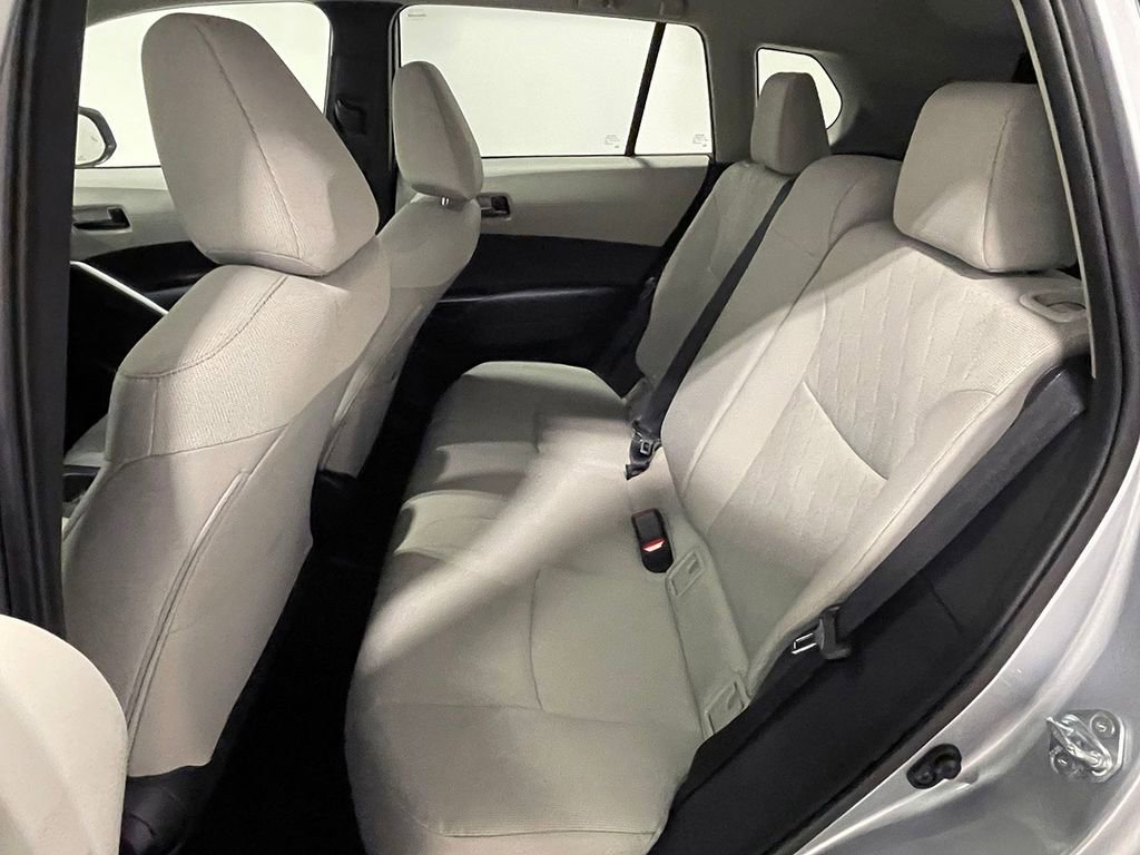 Used 2025 Toyota Corolla Cross LE image 21