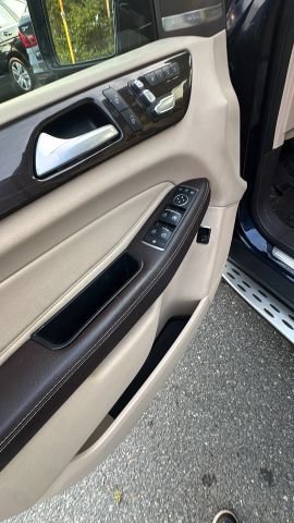 Used 2017 Mercedes-Benz GLS 450 4MATIC image 10