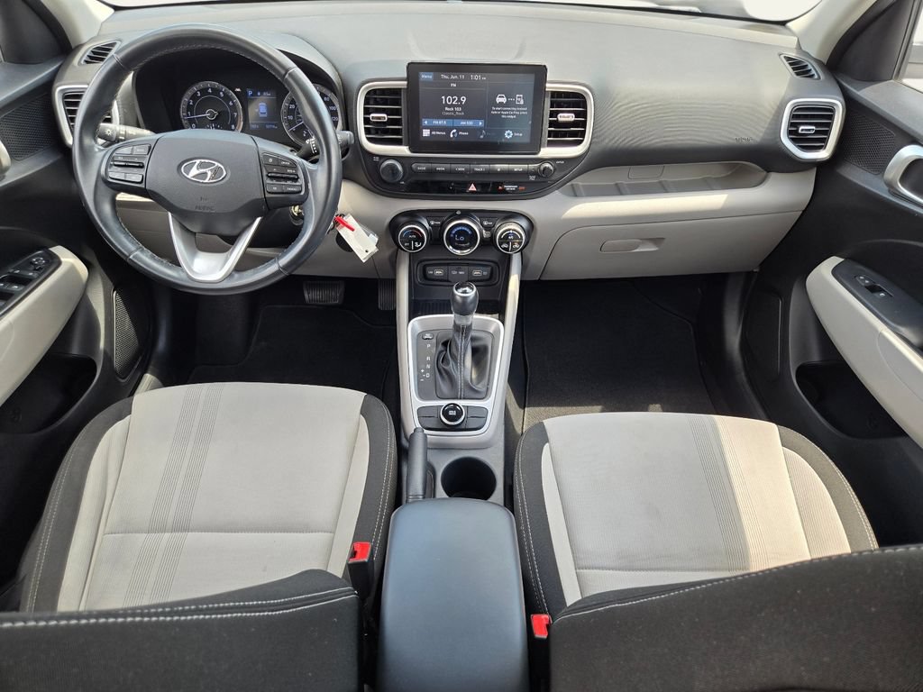 Used 2022 Hyundai Venue SEL w/ Cargo Package FWD image 15
