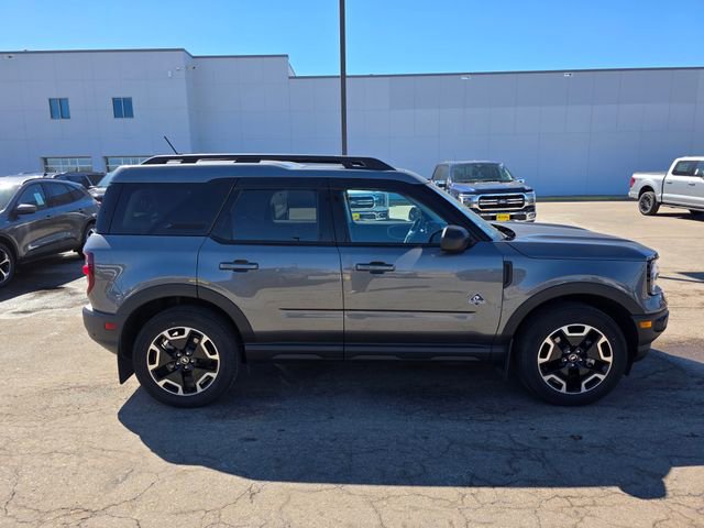 Used 2023 Ford Bronco Sport Outer Banks w/ Tech Package AWD/4WD image 8