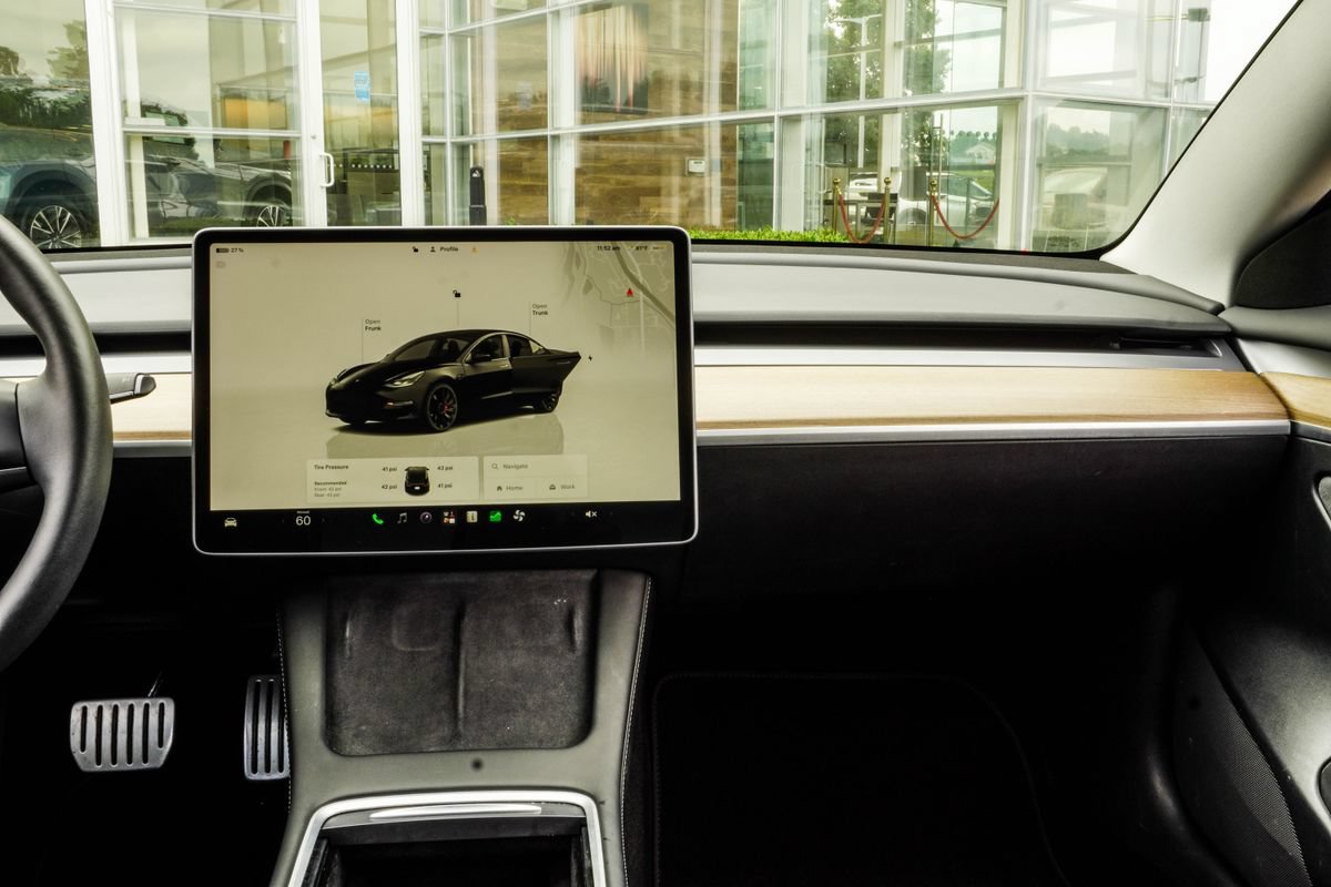 Used 2023 Tesla Model 3 Performance AWD/4WD image 18