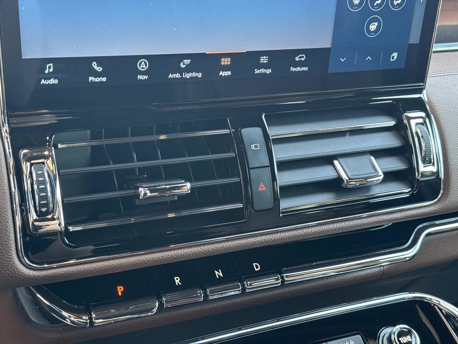 Used 2024 Lincoln Navigator L Reserve image 27