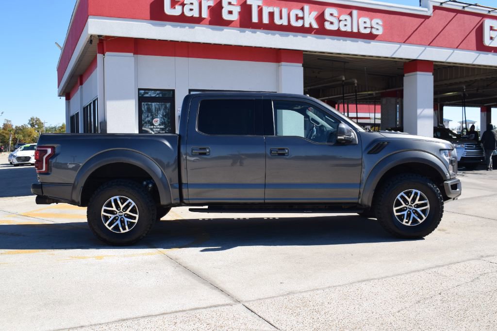 Used 2018 Ford F150 Raptor w/ Equipment Group 802A Luxury image 2