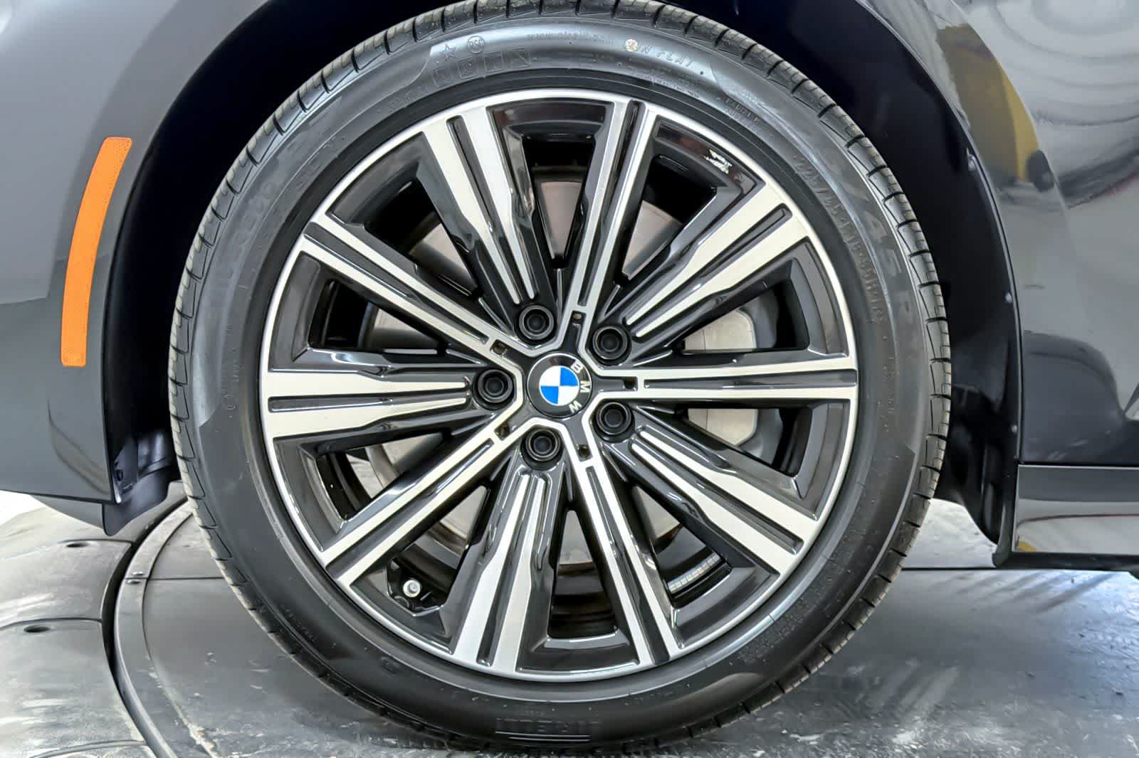 Used 2026 BMW 330i Sedan w/ Convenience Package RWD image 26