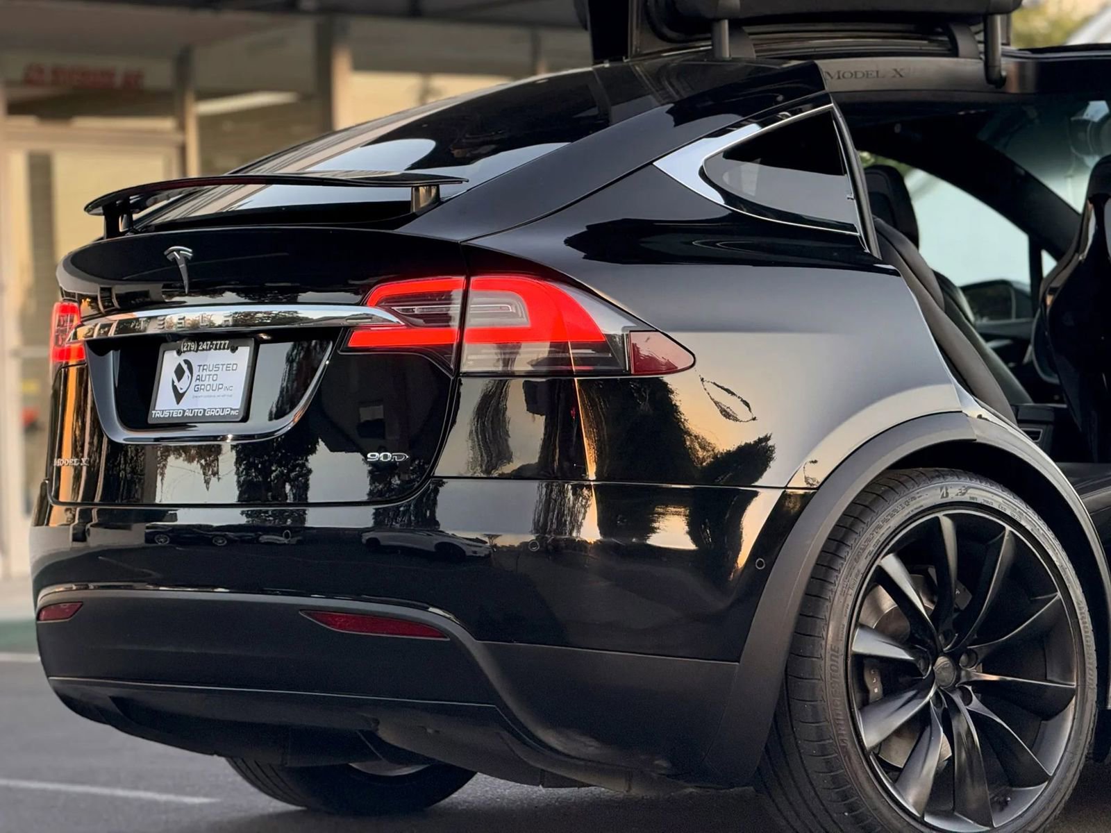 Used 2016 Tesla Model X 90D image 9