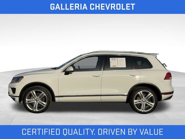 Used 2016 Volkswagen Touareg Executive AWD/4WD image 4