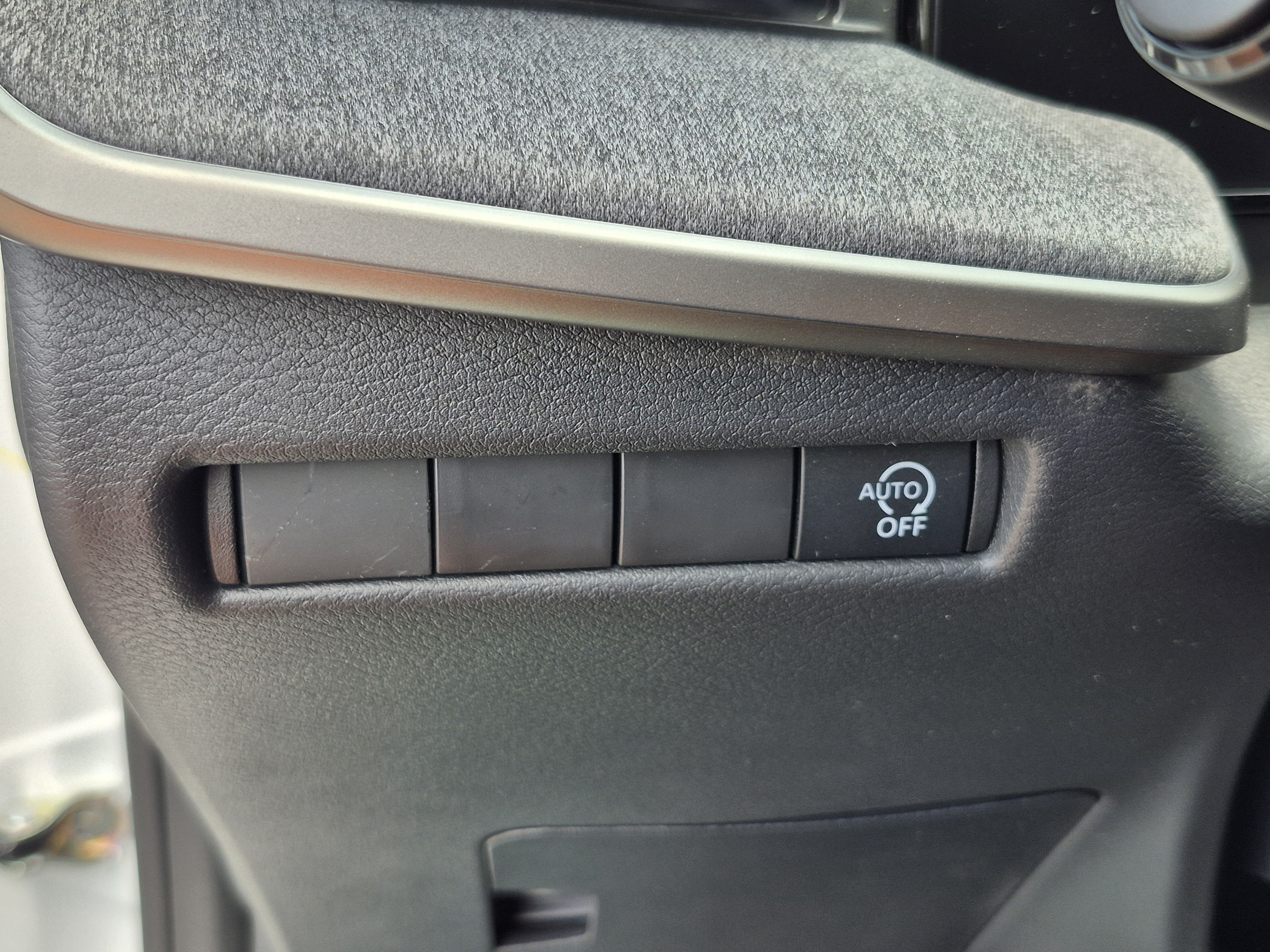 New 2026 Nissan Kicks S FWD image 27
