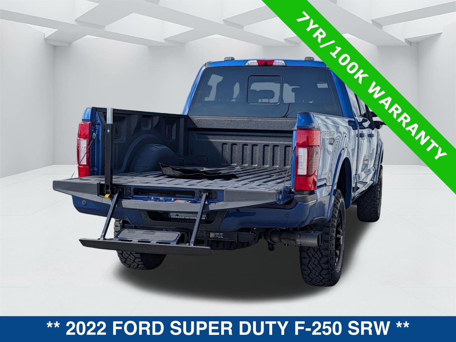 Certified 2022 Ford F250 Lariat w/ Tremor Off-Road Package AWD/4WD image 13