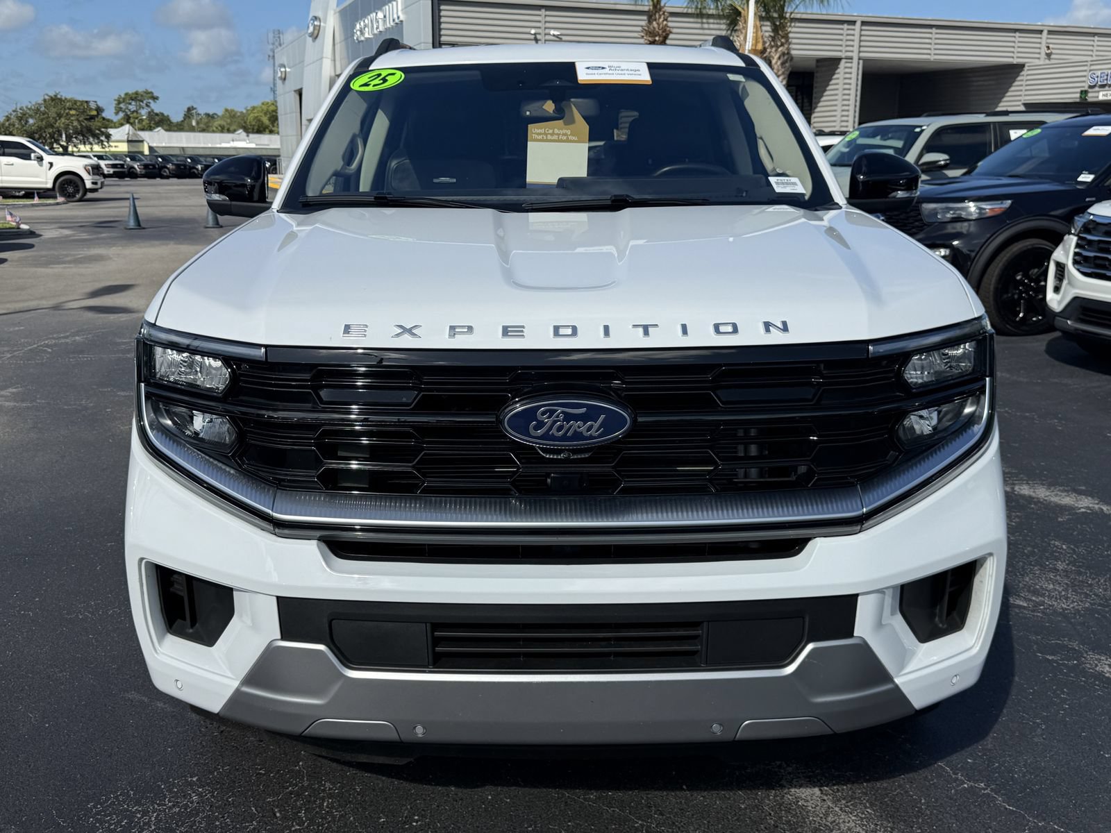 Certified 2025 Ford Expedition Platinum AWD/4WD image 10