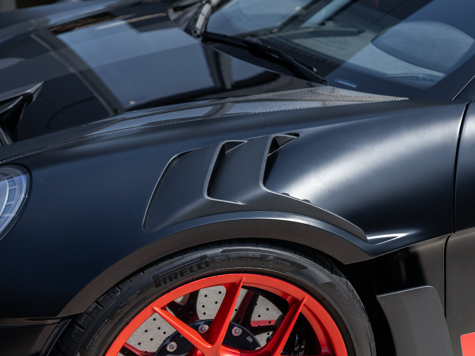 Certified 2025 Porsche 911 GT3 RS RWD image 22
