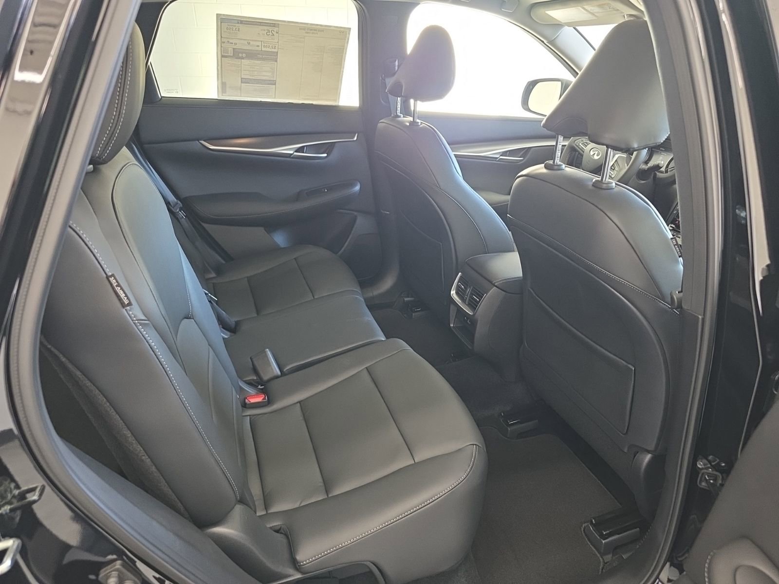 New 2025 INFINITI QX50 Pure image 11