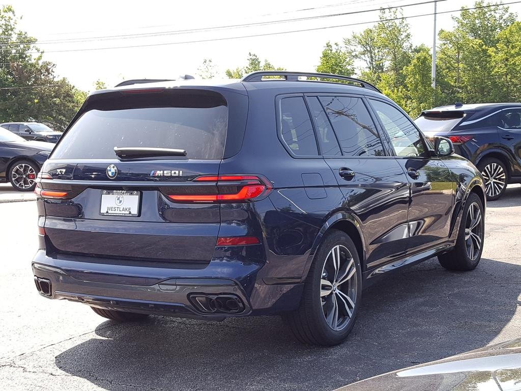New 2026 BMW X7 M60i image 4