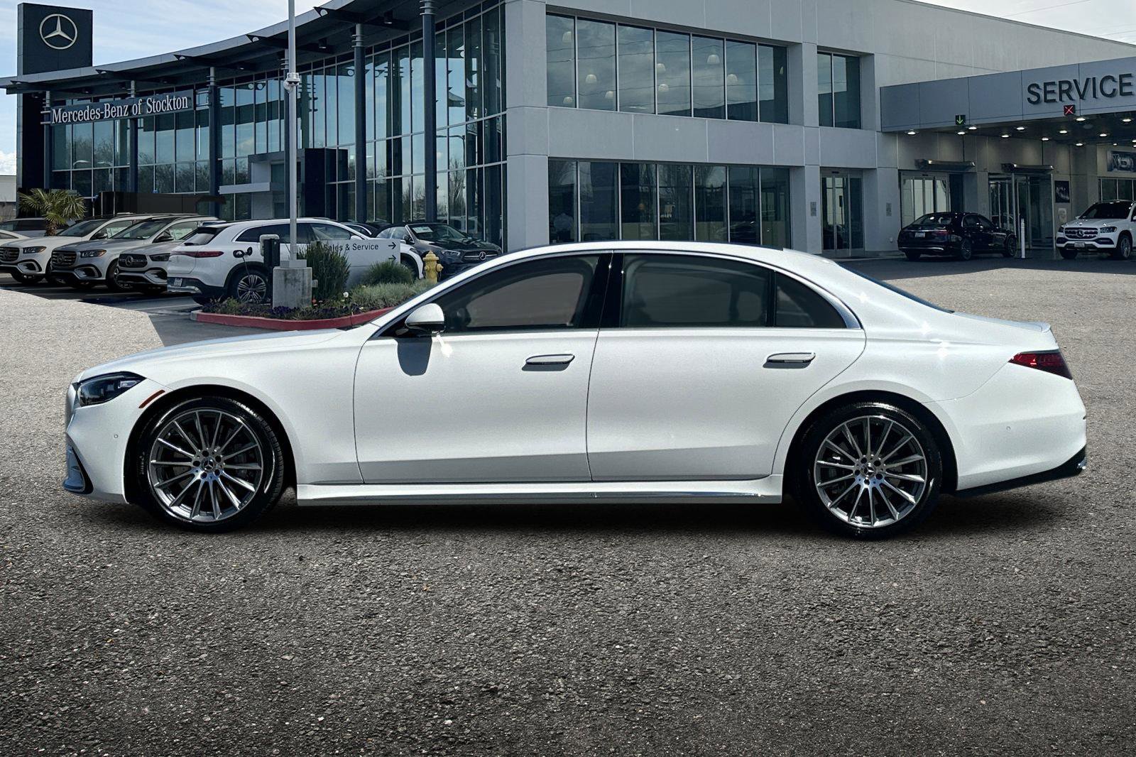New 2025 Mercedes-Benz S 580 4MATIC Sedan image 7