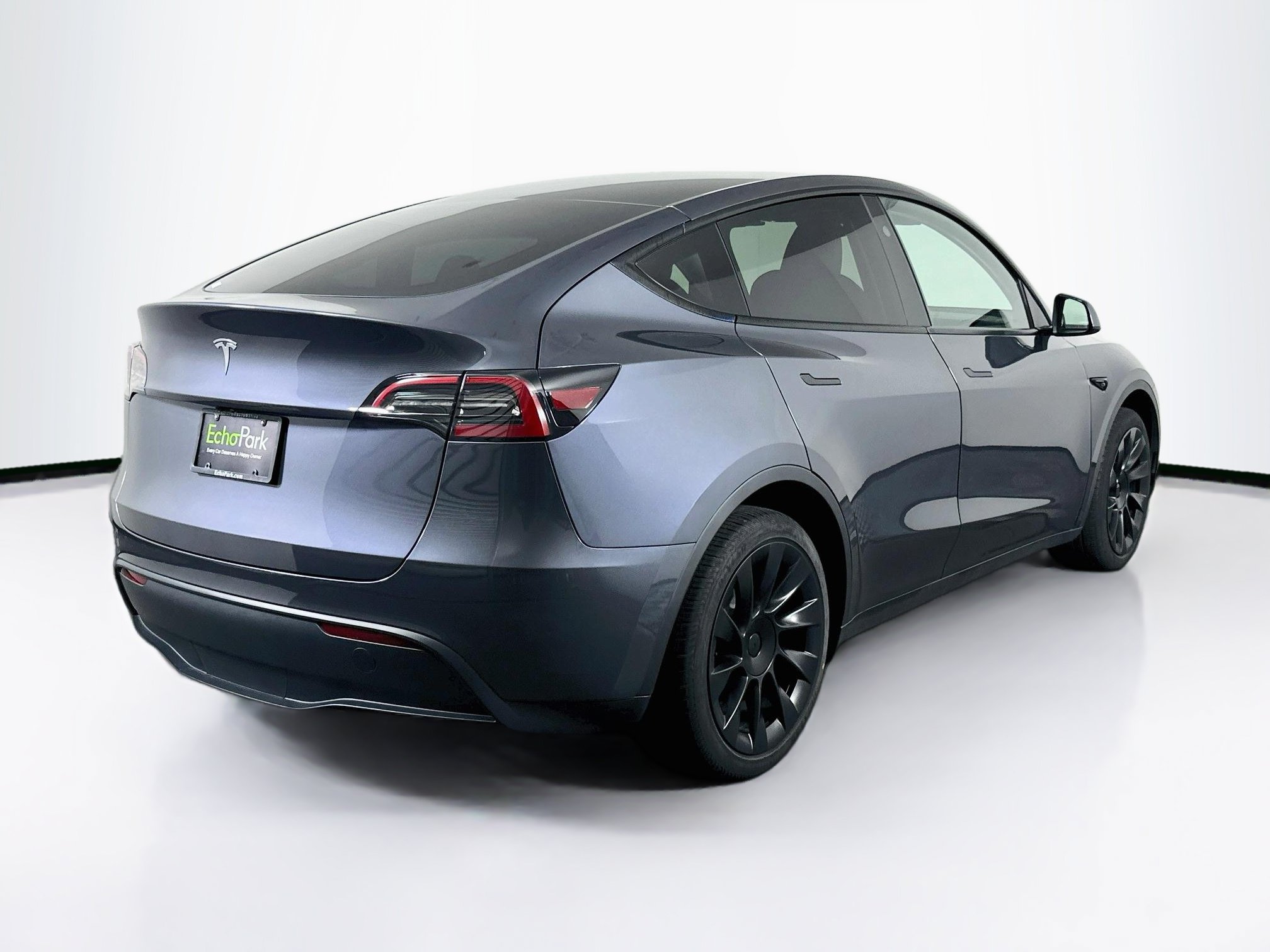 Used 2023 Tesla Model Y 2WD image 9