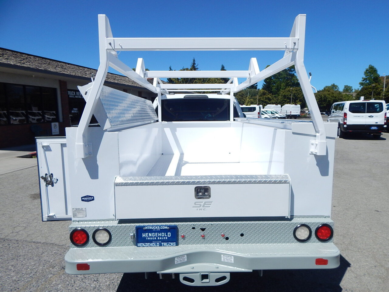 Used 2020 Ford F350 XL w/ Power Equipment Group RWD image 4
