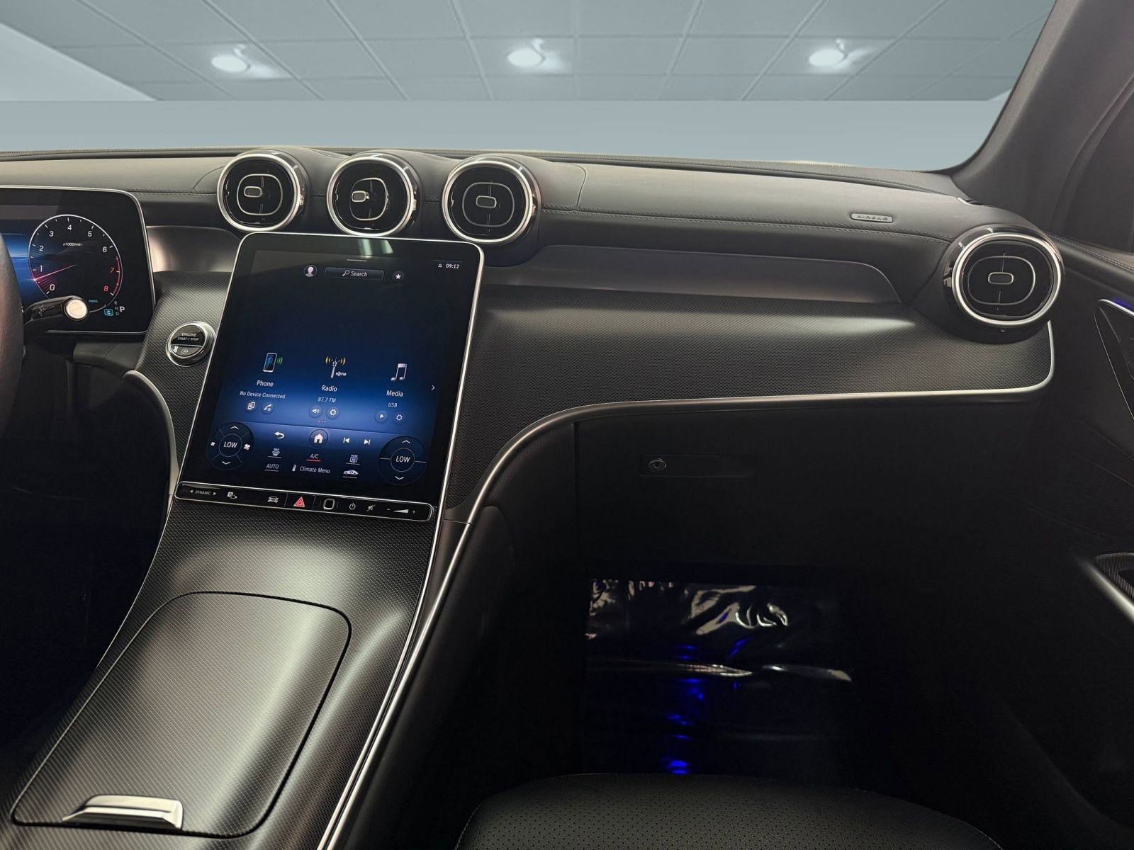 Certified 2024 Mercedes-Benz GLC 300 image 25