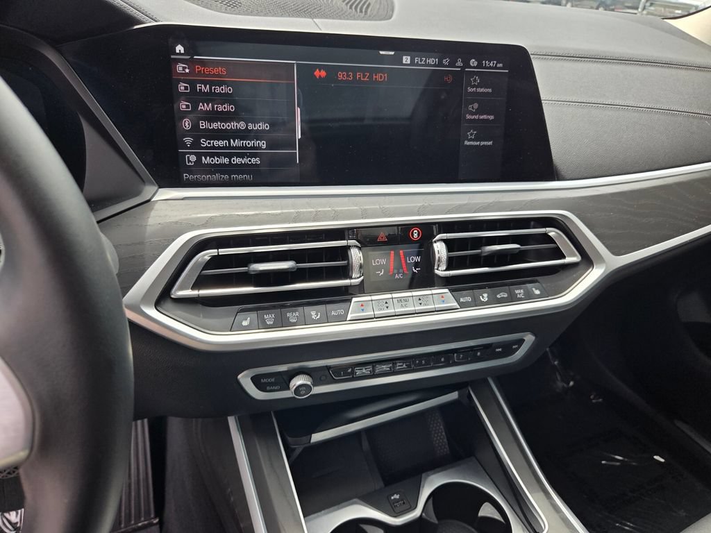 Used 2021 BMW X7 xDrive40i AWD/4WD image 27
