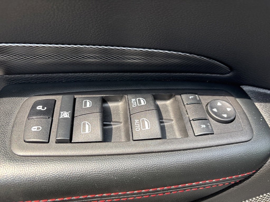 Used 2023 Dodge Durango GT image 19