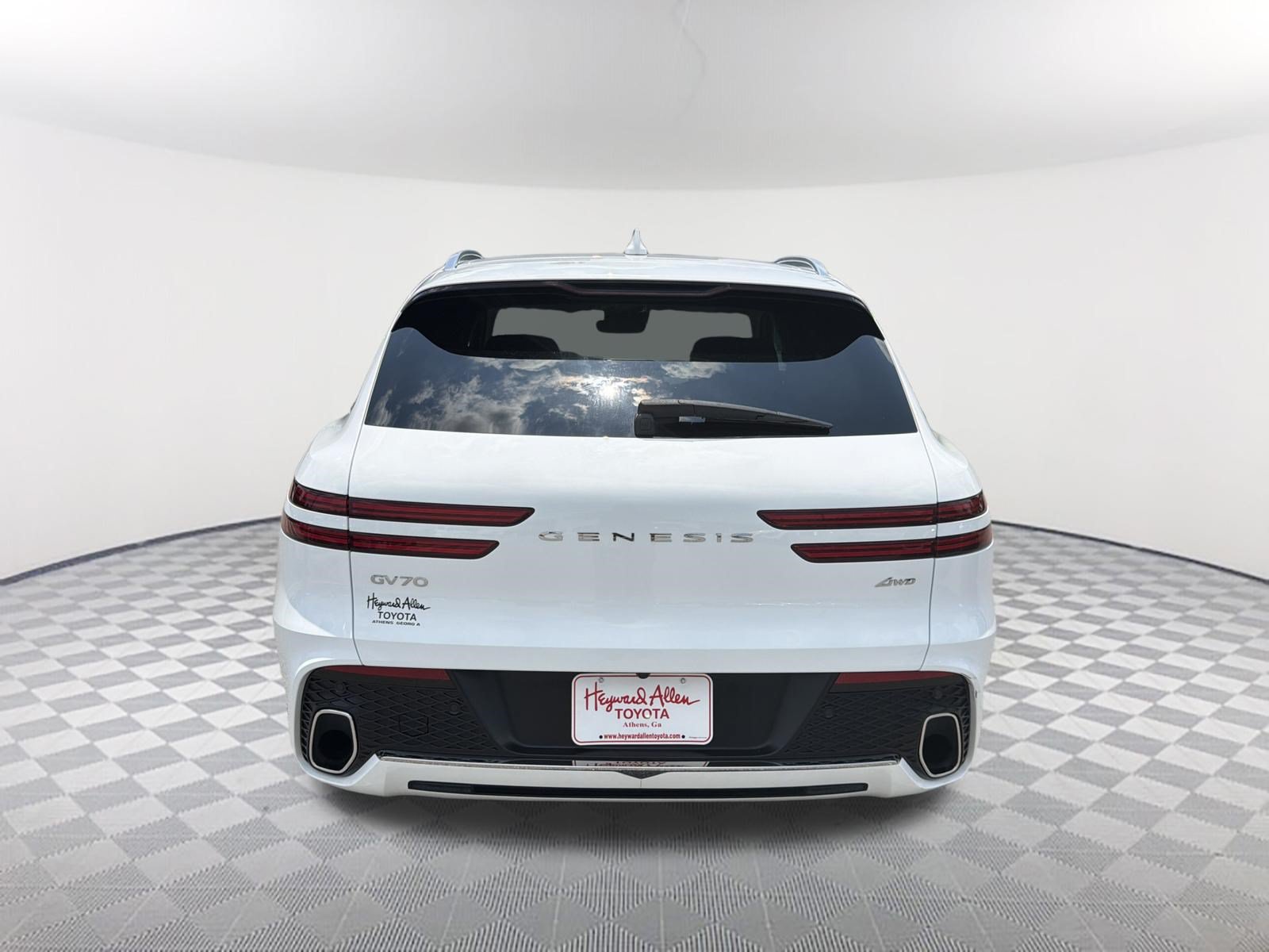 Used 2025 Genesis GV70 2.5T AWD/4WD image 16