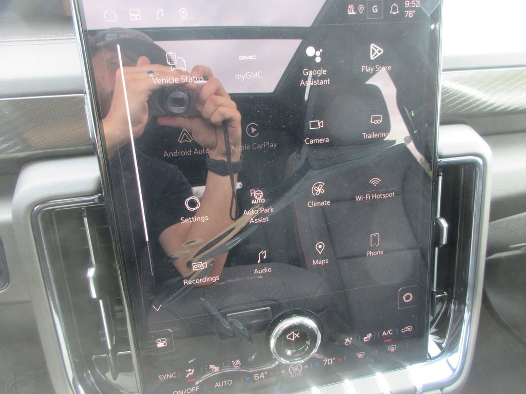 New 2026 GMC Yukon XL AT4 image 19