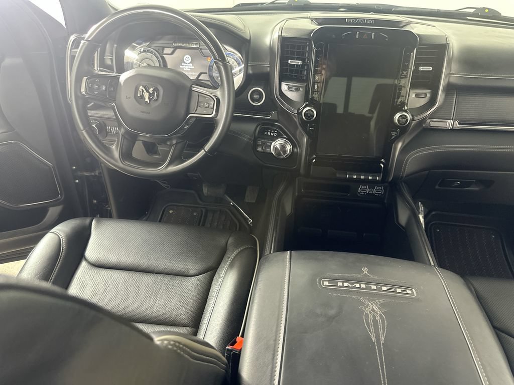 Used 2022 RAM 1500 Limited w/ Body-Colour Bumper Group AWD/4WD image 17