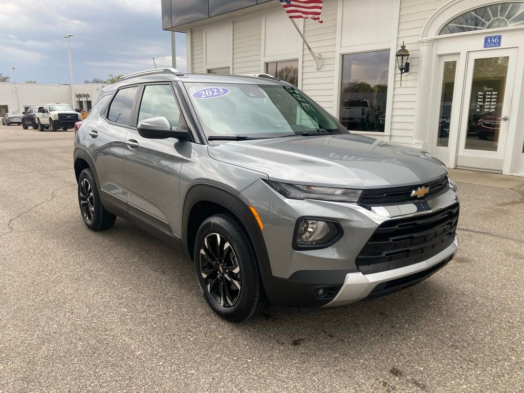 Certified 2023 Chevrolet TrailBlazer LT w/ Convenience Package AWD/4WD image 3
