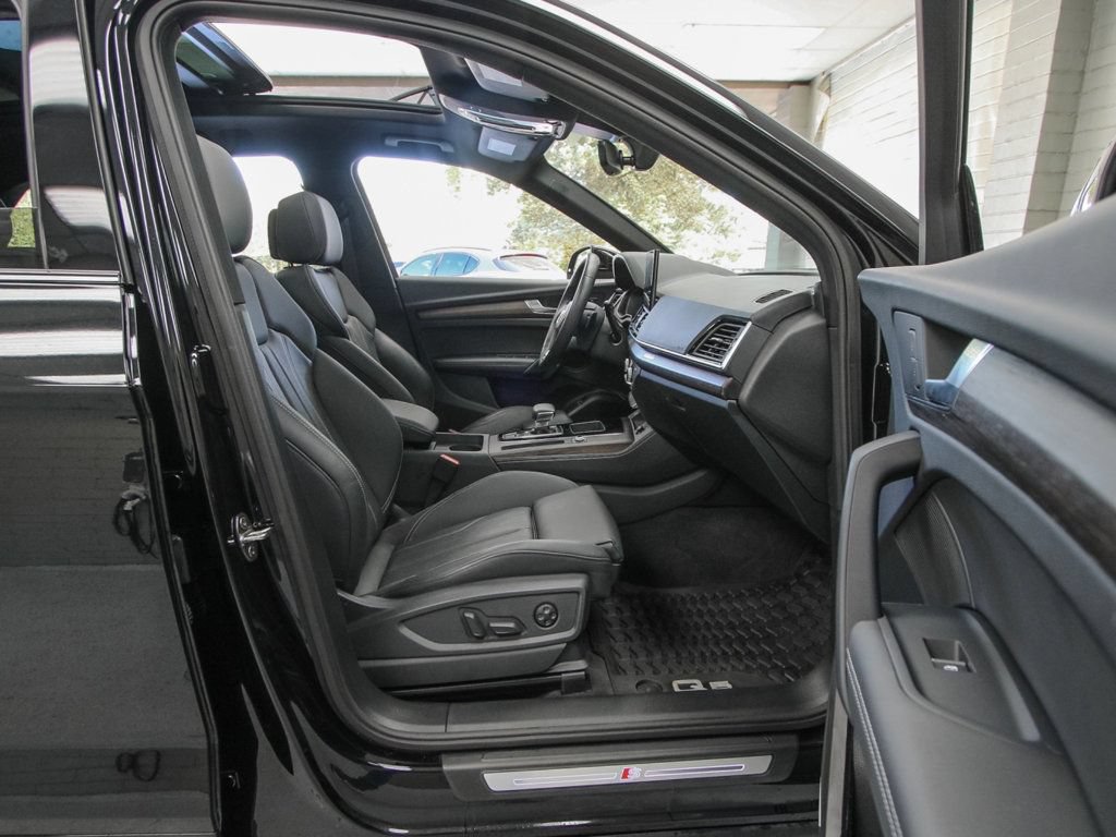 Used 2024 Audi Q5 e Premium Plus w/ Premium Plus Package AWD/4WD image 21