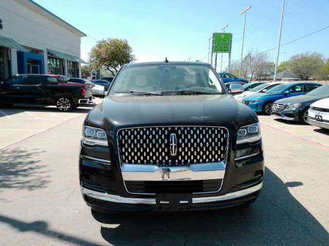 Used 2022 Lincoln Navigator Black Label AWD/4WD image 3