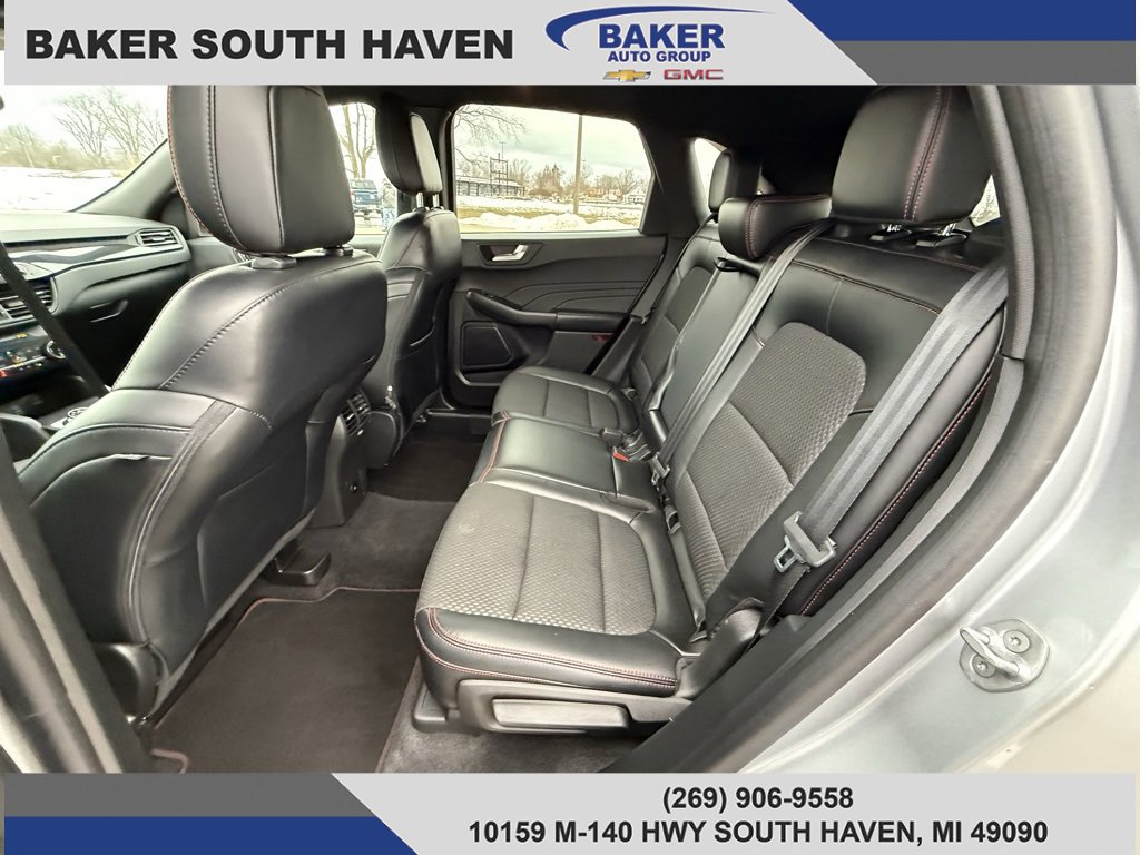 Used 2023 Ford Escape ST-Line image 11