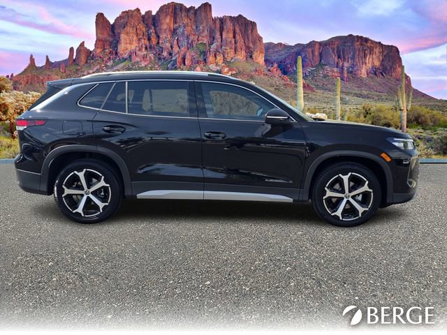 New 2025 Volkswagen Tiguan SE image 8