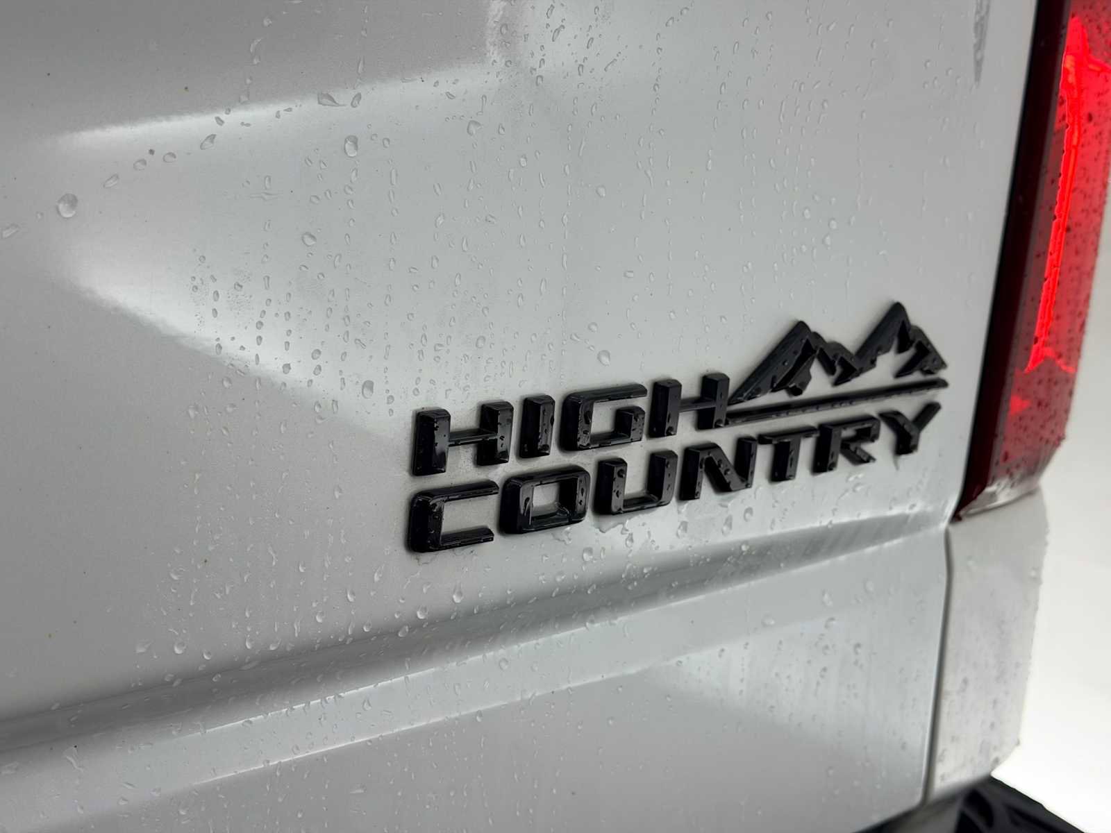 Used 2024 Chevrolet Silverado 1500 High Country AWD/4WD image 13