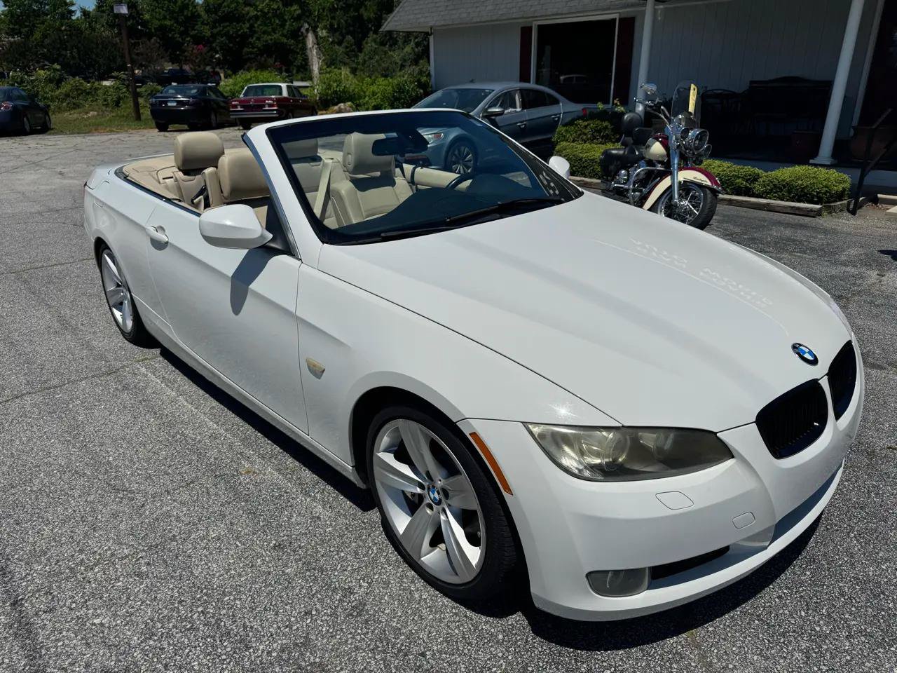 Used 2010 BMW 335i Convertible RWD image 8
