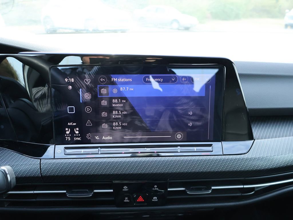 Certified 2024 Volkswagen Golf R image 24