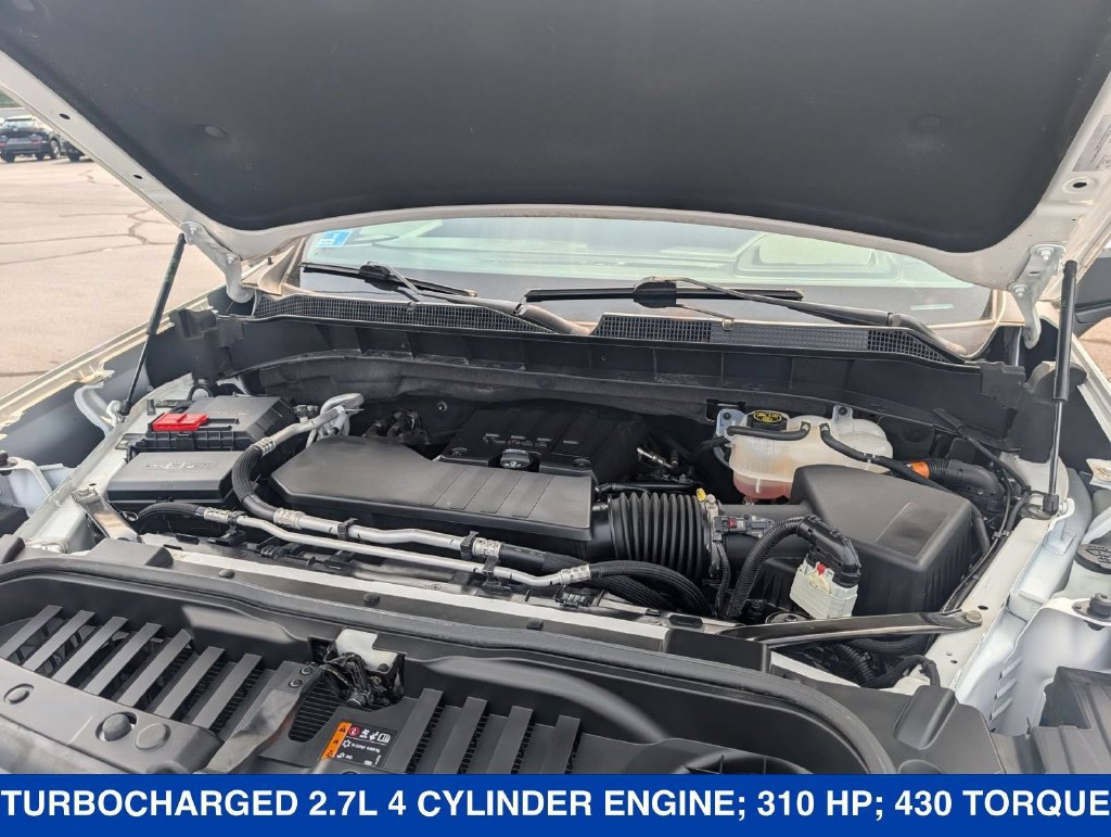 Used 2023 Chevrolet Silverado 1500 LT AWD/4WD image 31