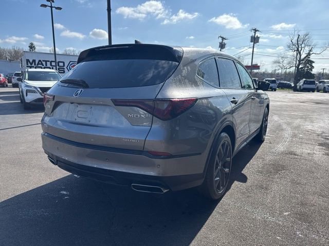 Used 2023 Acura MDX A-Spec AWD/4WD image 2
