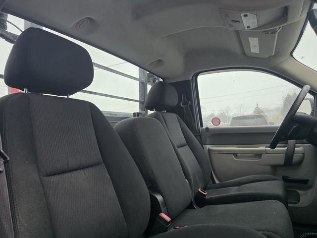 Used 2014 Chevrolet Silverado 2500 W/T w/ Snow Plow Prep Package image 14