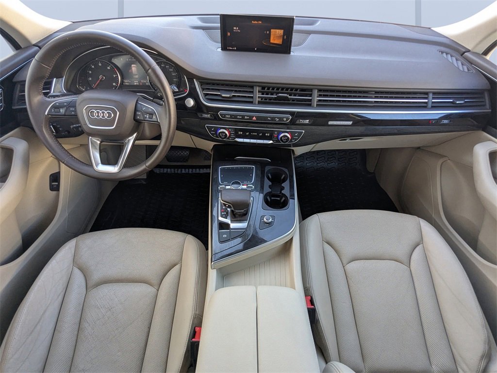 Used 2017 Audi Q7 3.0T Premium Plus w/ Premium Plus Package image 18
