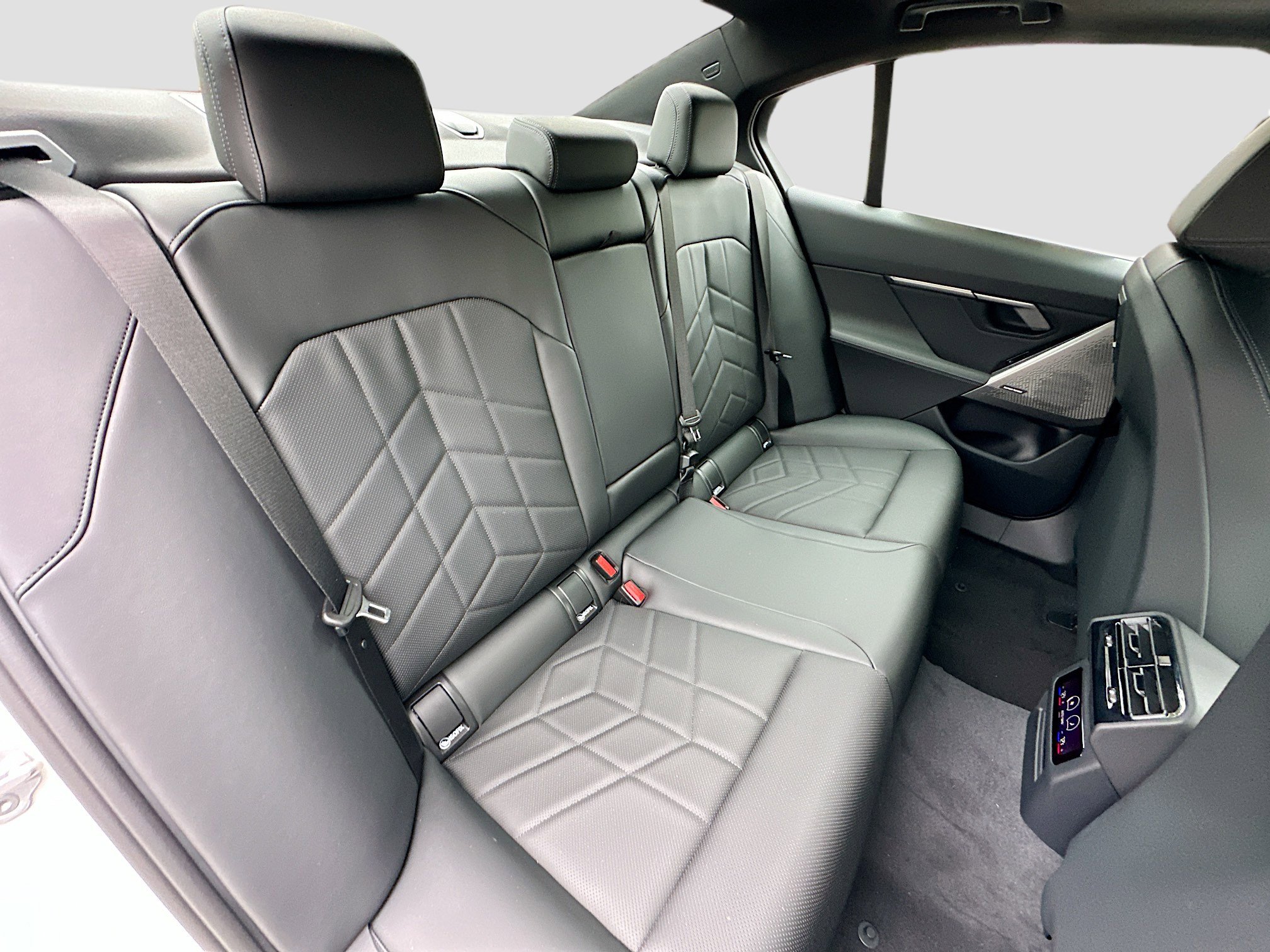 New 2026 BMW 530i 530i w/ M Sport Package image 22