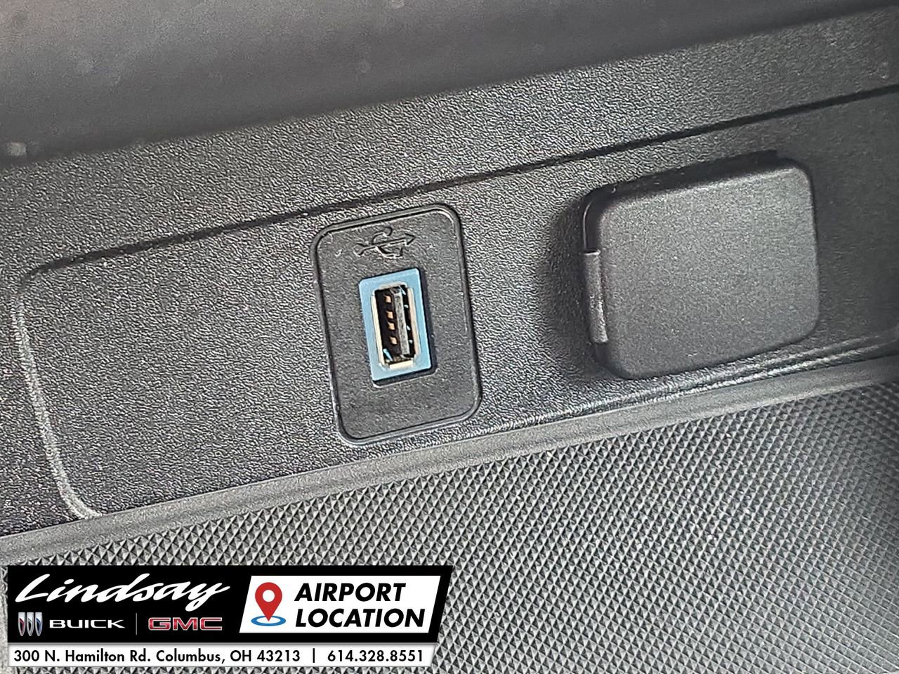 Used 2018 Ford Escape SEL image 35