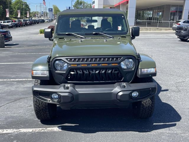 Used 2021 Jeep Gladiator Willys AWD/4WD image 2